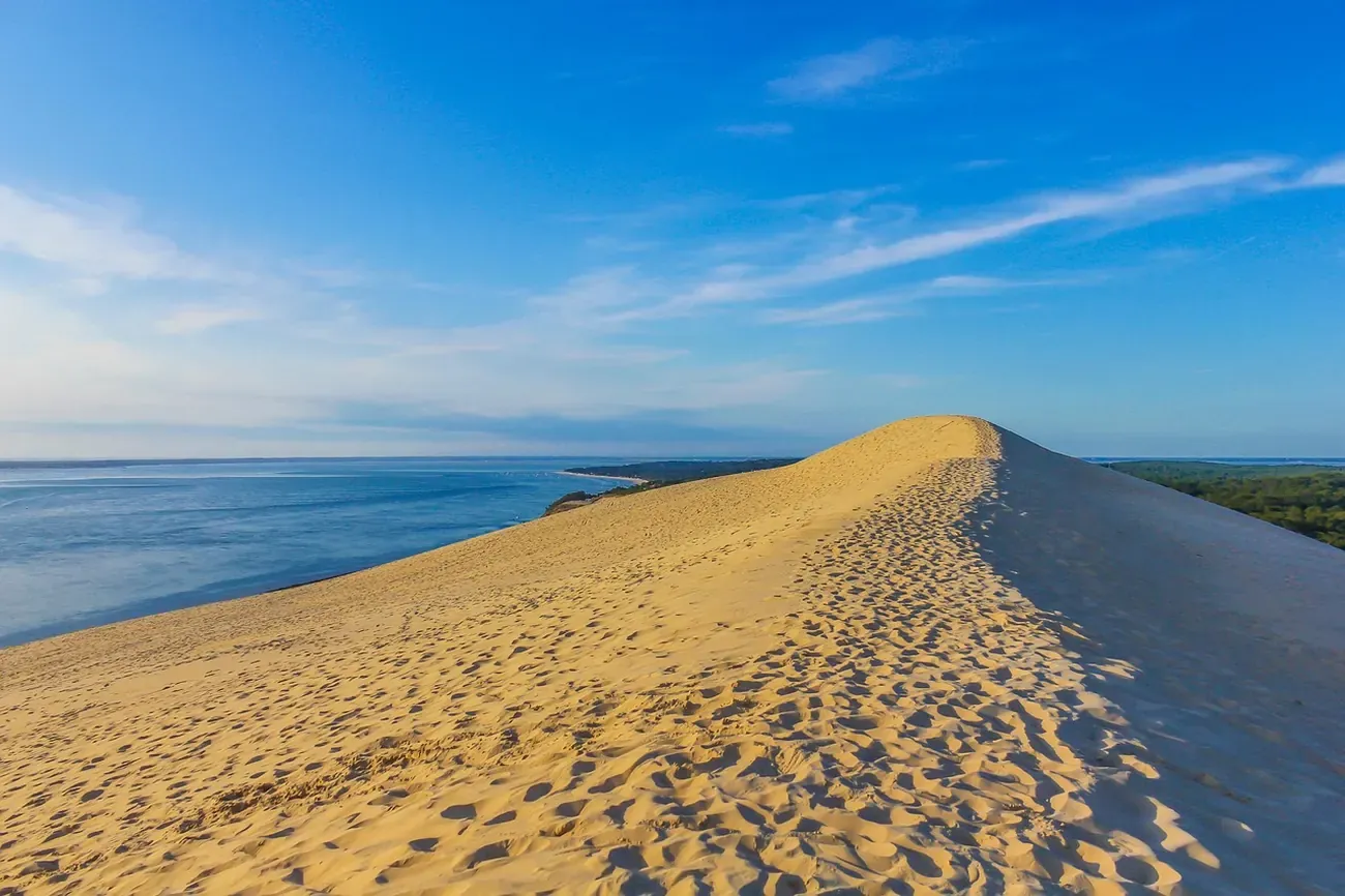 The crest of the Dune du Pilat above the Arcachon basin and the Atlantic