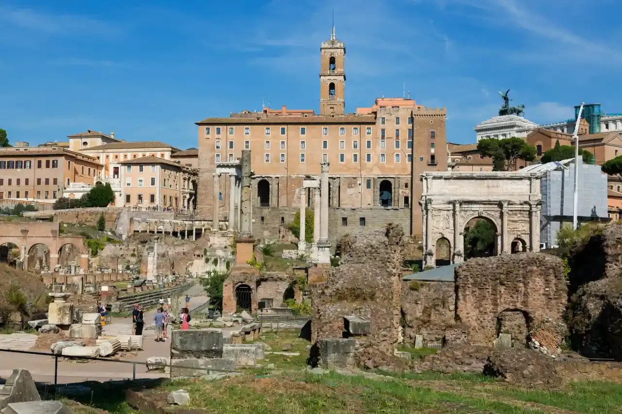 Architecture of the Roman Forum