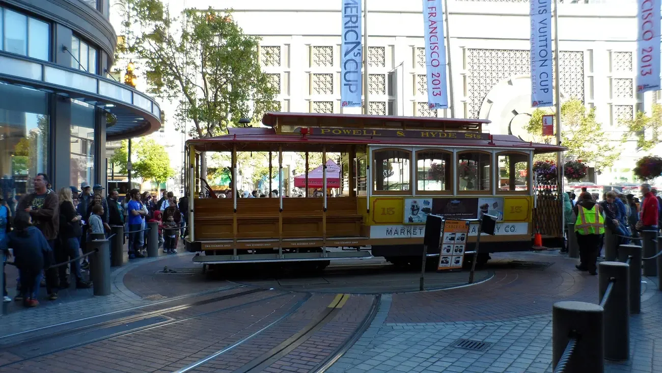 A cable car turned by hand on the Powell Street turntable in San Francisco