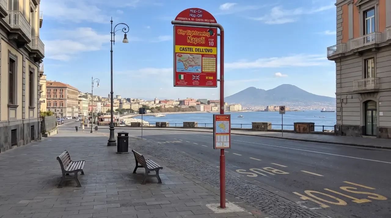 Castel dell'Ovo bus stop