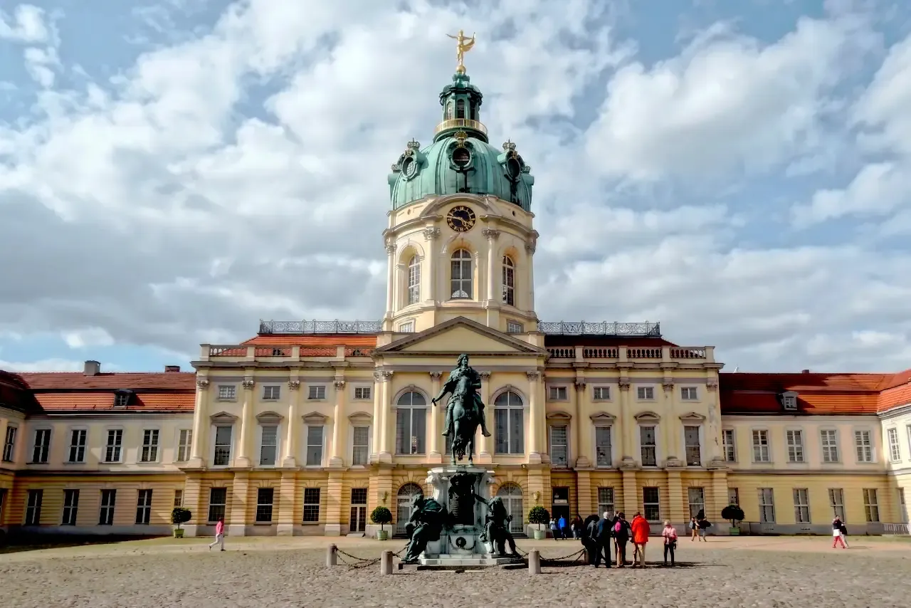 Charlottenburg Palace opening hours