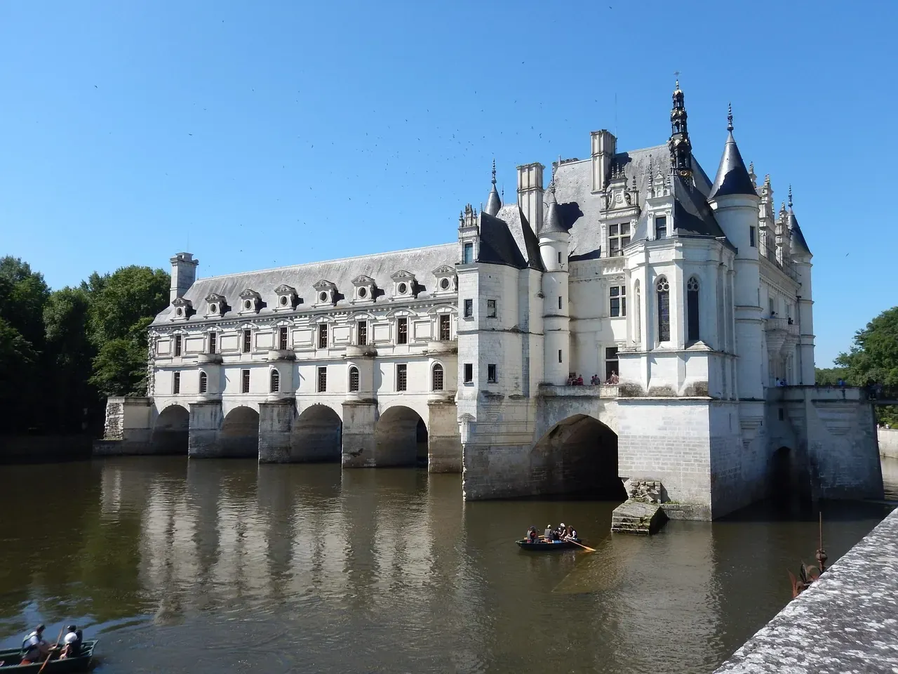 The gallery of the Chateau de Chenonceau spanning the river Cher, Loire Valley