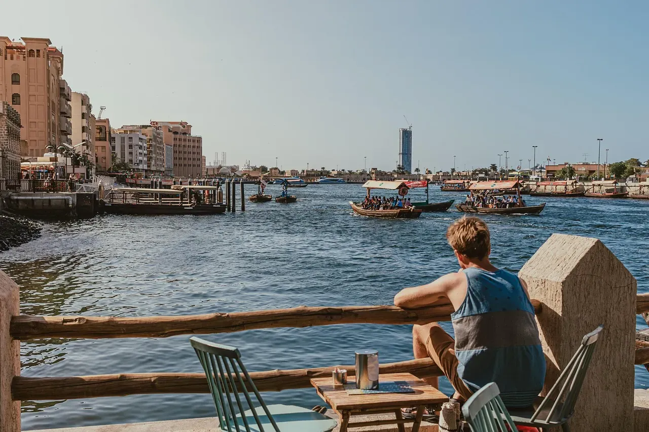 Abras crossing Dubai Creek in front of the old quarter