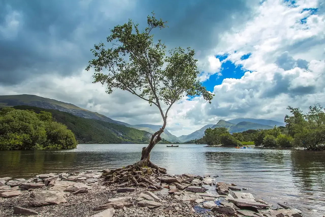 A lake below the mountains of Eryri, the Snowdonia National Park in Wales