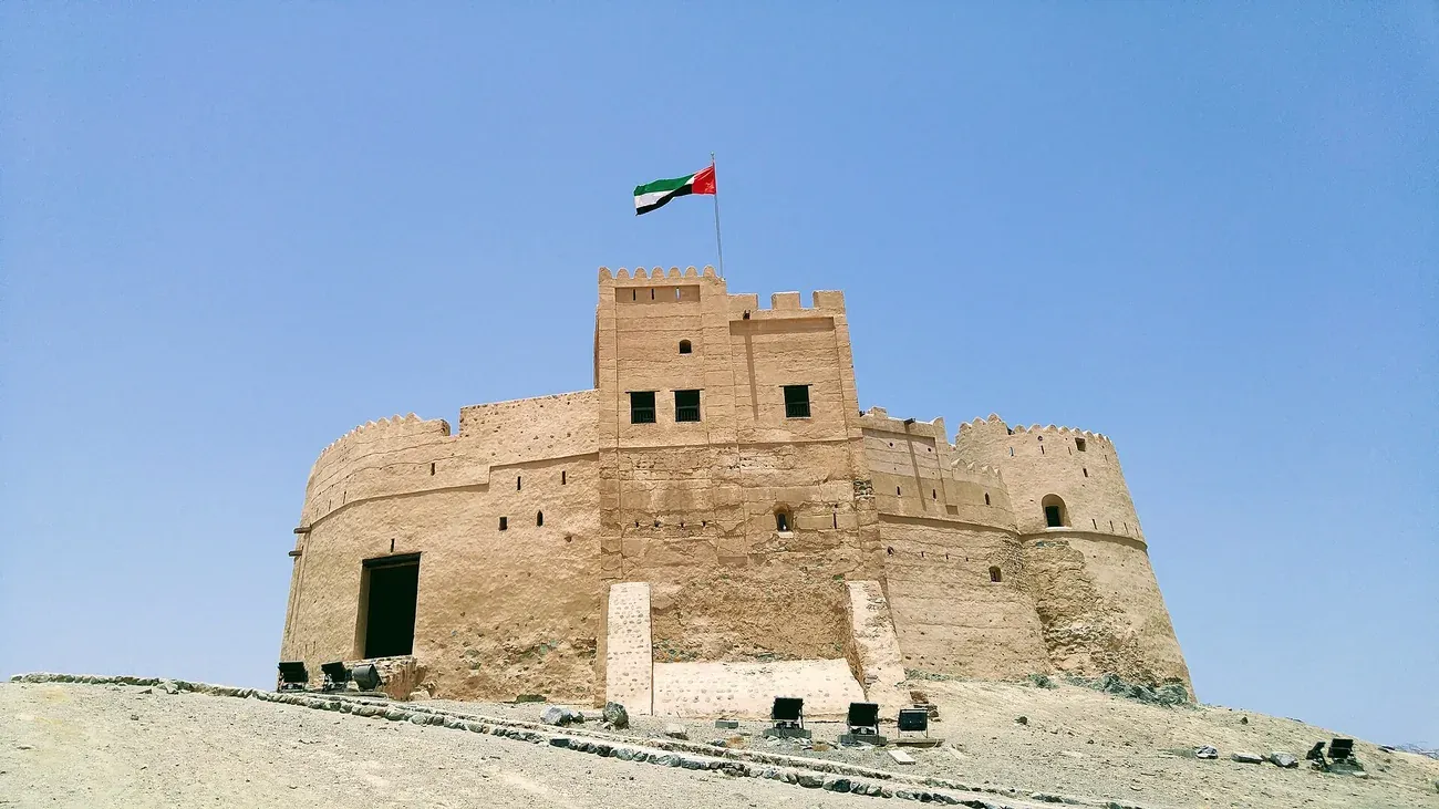 Round towers and stone walls of Fujairah Fort