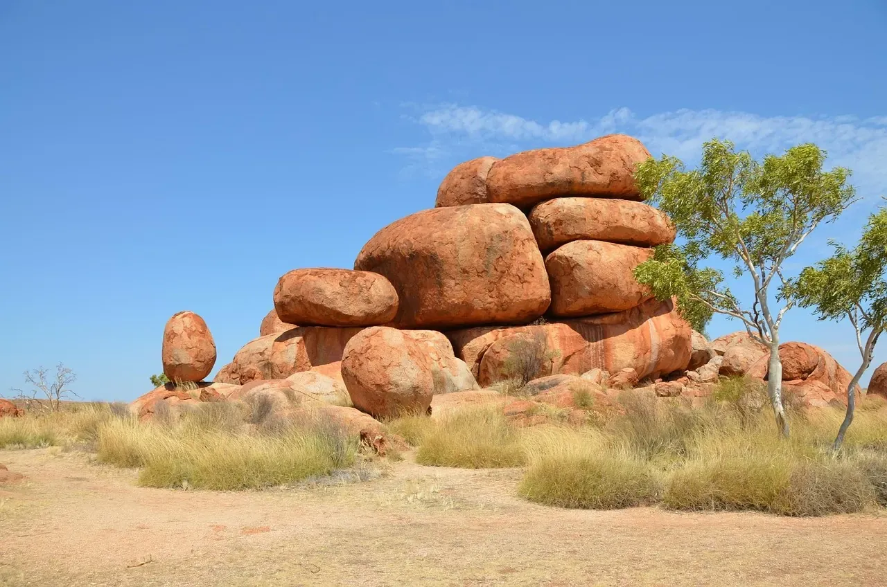 Rounded granite boulders at Karlu Karlu, the Devils Marbles, in the Northern Territory