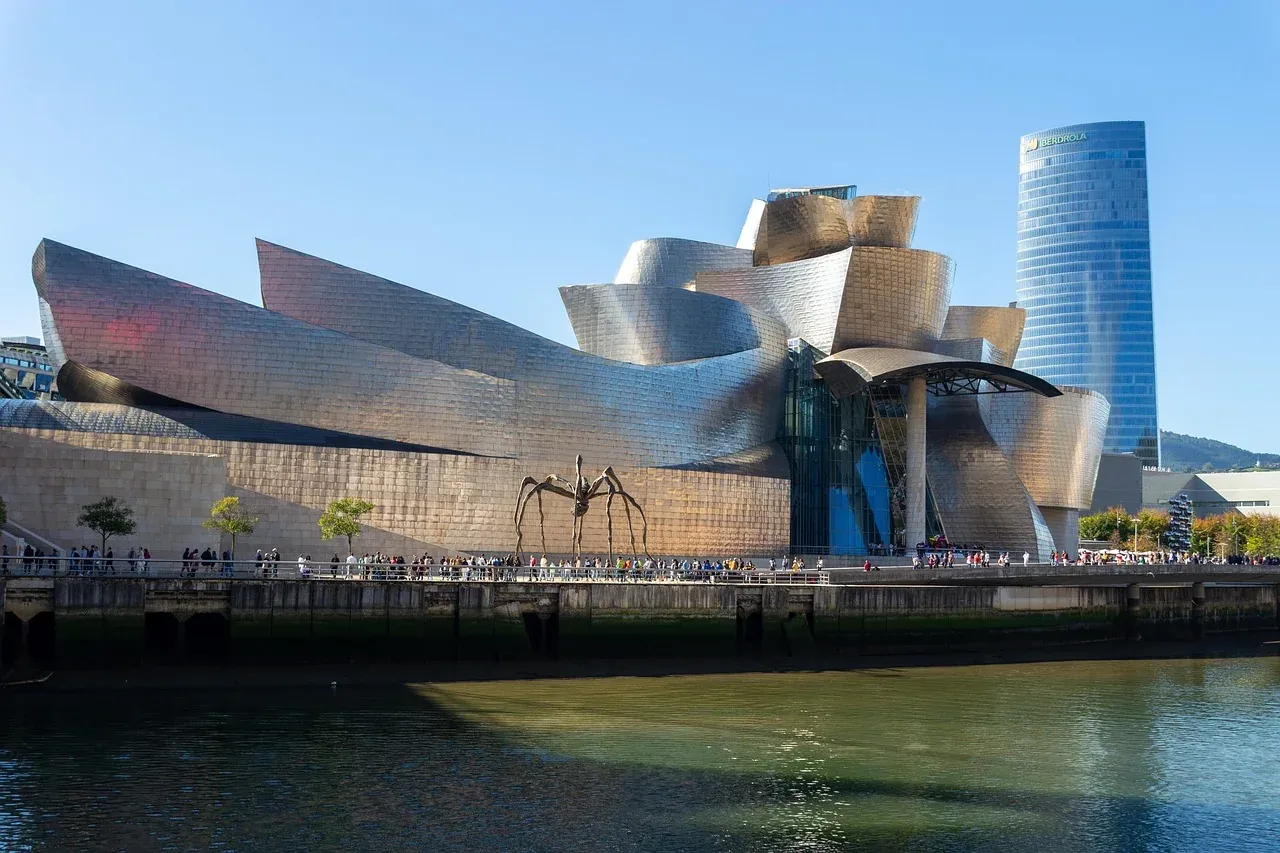 The Guggenheim Museum Bilbao seen from the Nervion river