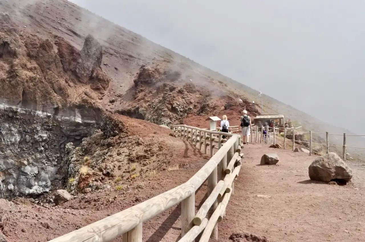 Guided tour of Mount Vesuvius
