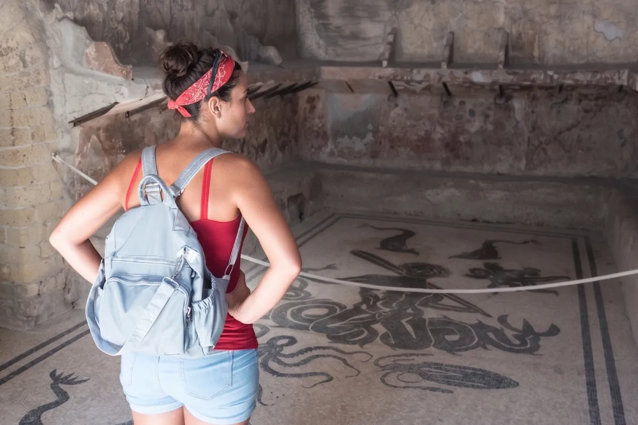 Herculaneum opening hours
