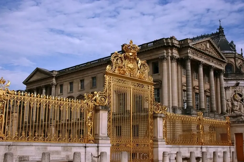 Honor Gate