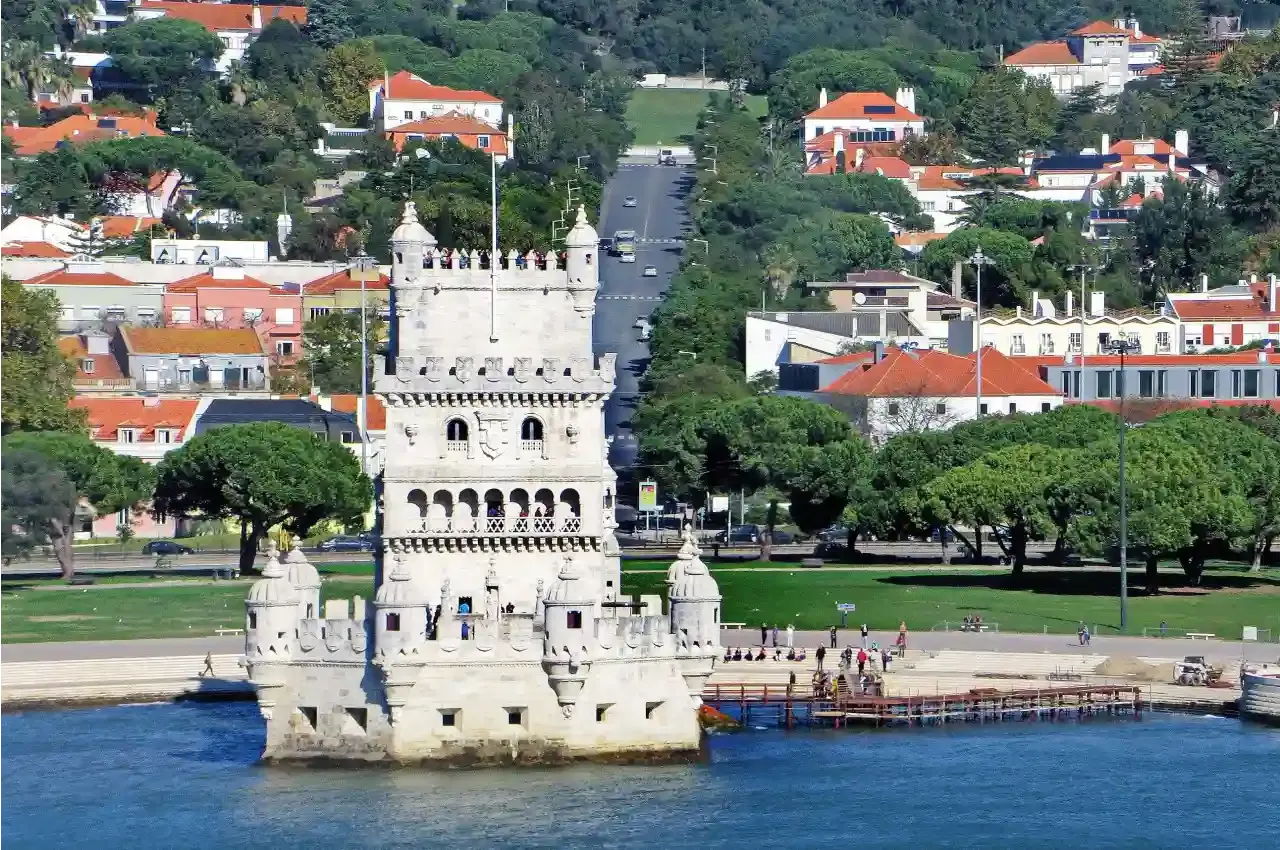 How to get to the Belém Tower