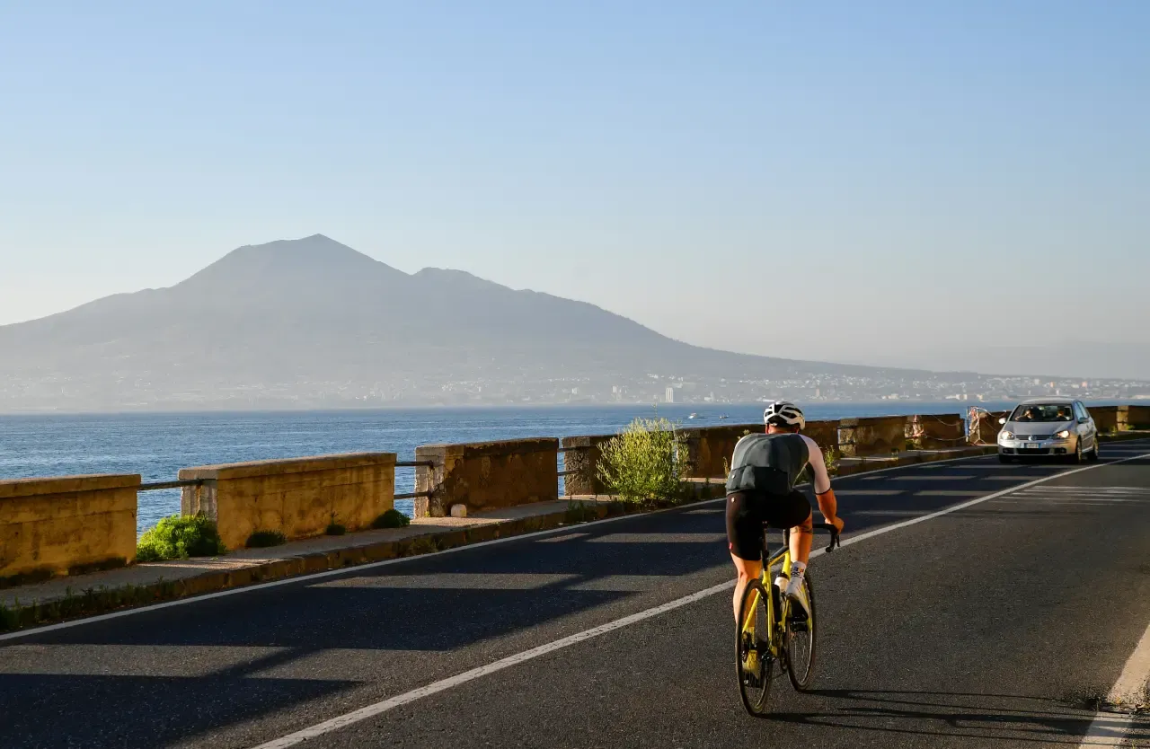 How to get to the Mount Vesuvius