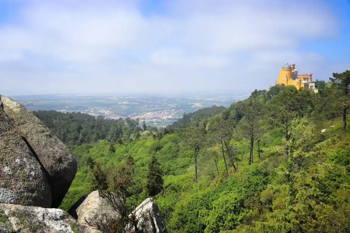 How to get to the Pena Palace on foot
