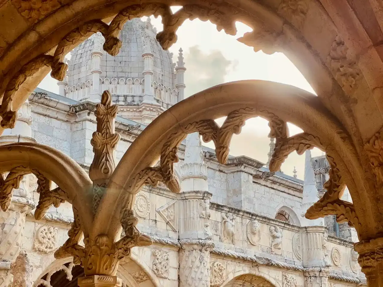 Jerónimos Monastery closing days