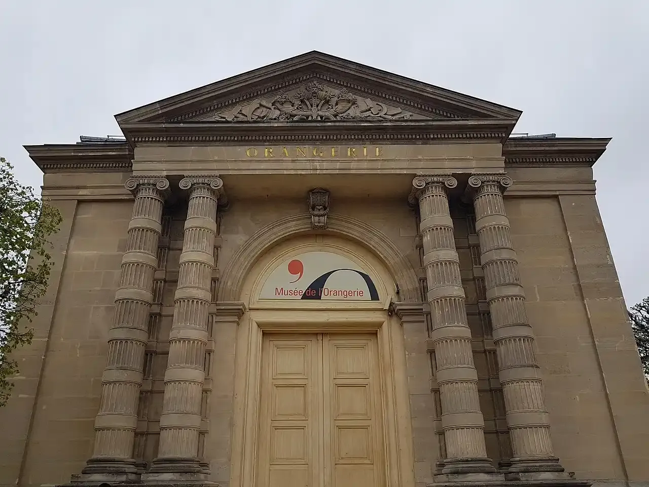 Main entrance of the Musée de l'Orangerie