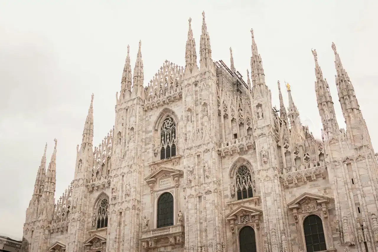 Milan Duomo’s silhouette