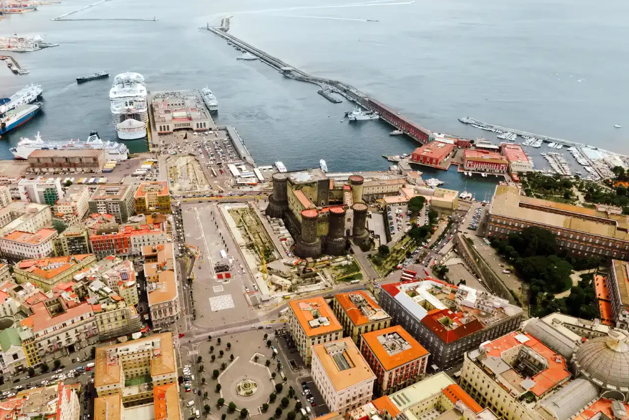 Molo Beverello port