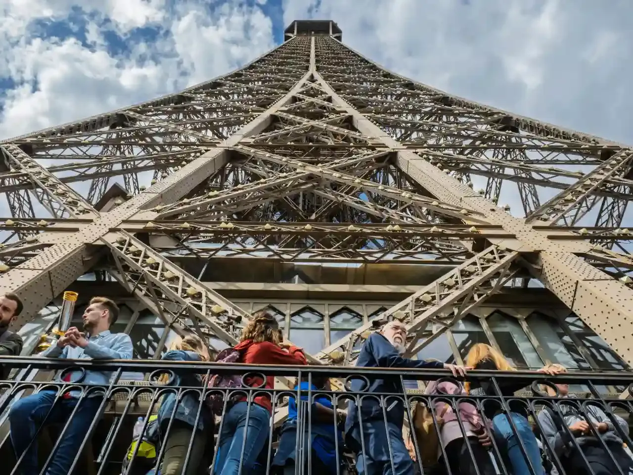 Opening hours Eiffel Tower