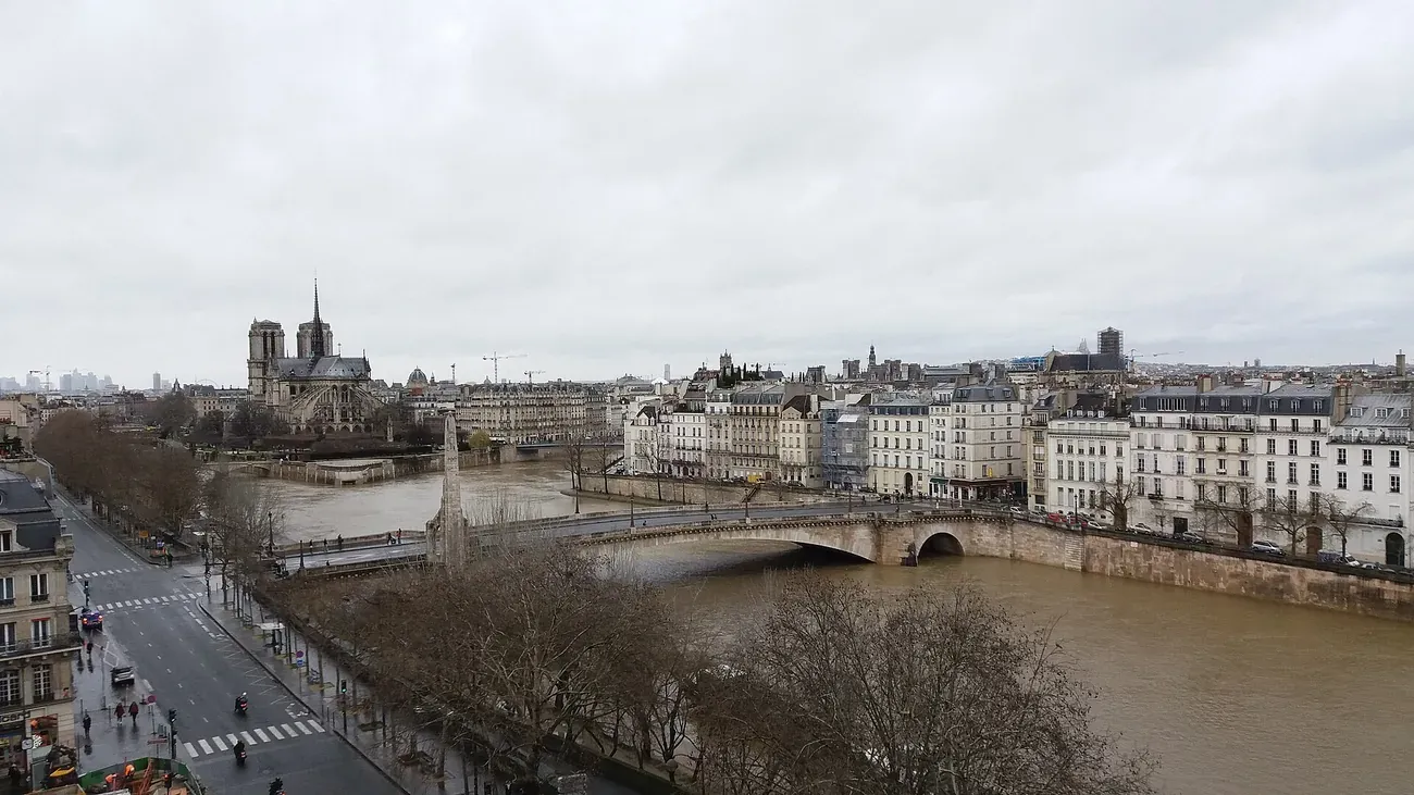Notre-Dame de Paris and the Pont de la Tournelle seen from the rooftop terrace of the Institut du monde arabe, Paris