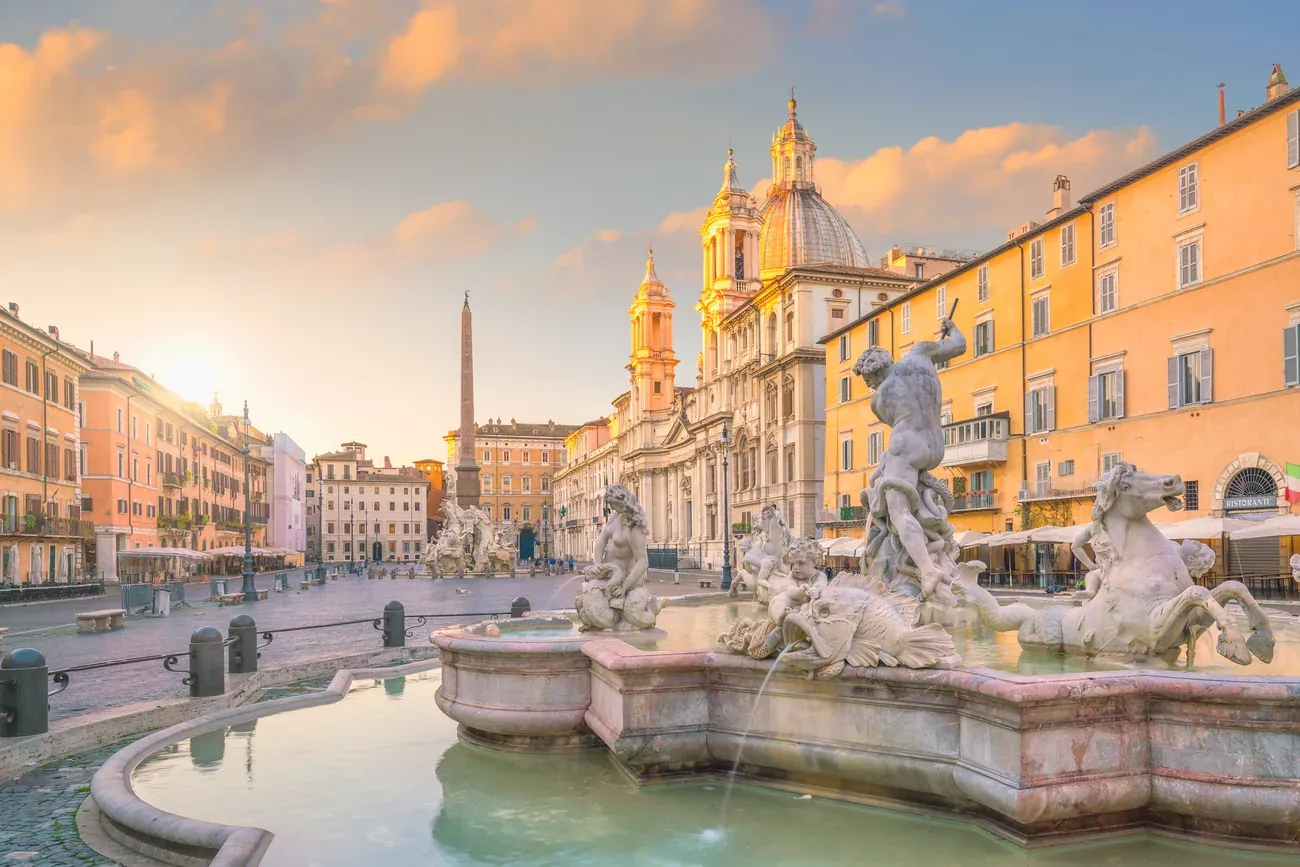 Piazza Navona at sunrise in Rome