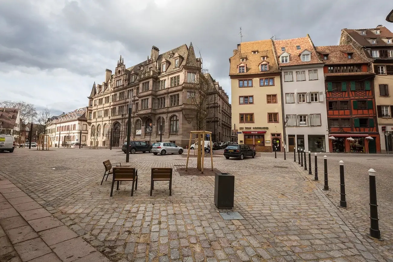 Place Saint-Thomas in Strasbourg with its sandstone and half-timbered facades