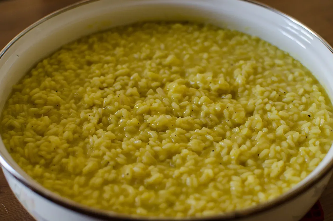 Risotto alla milanese coloured with saffron