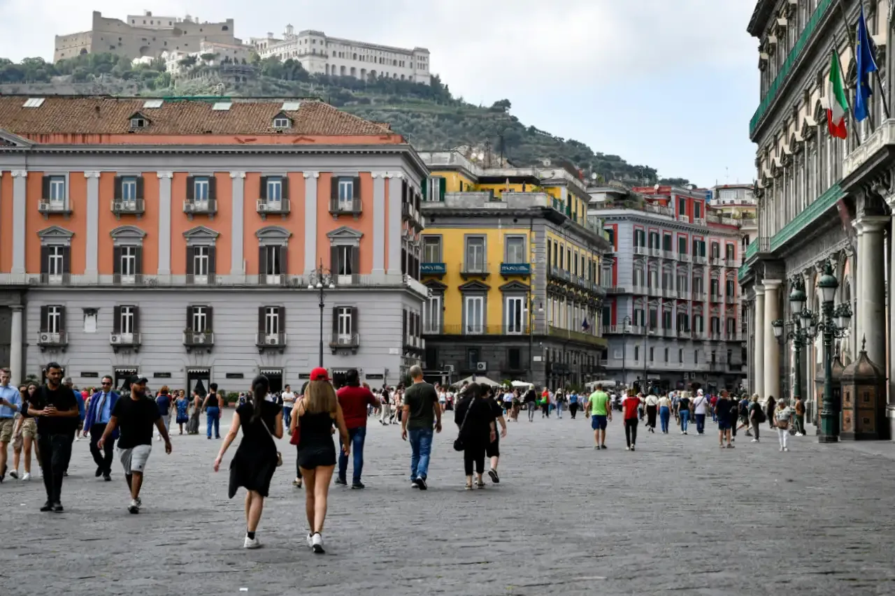 Schedules for Naples tours
