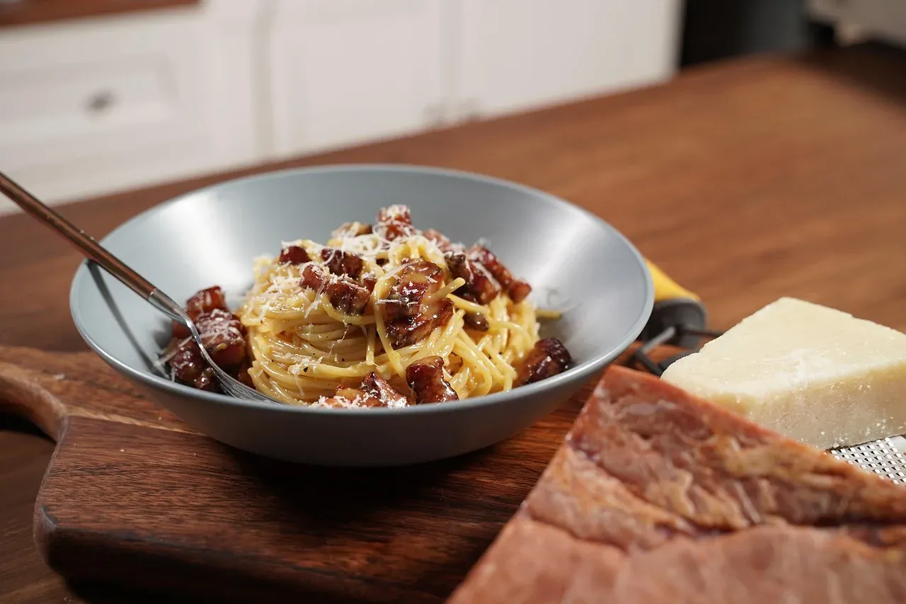 Spaghetti alla carbonara with guanciale and grated pecorino