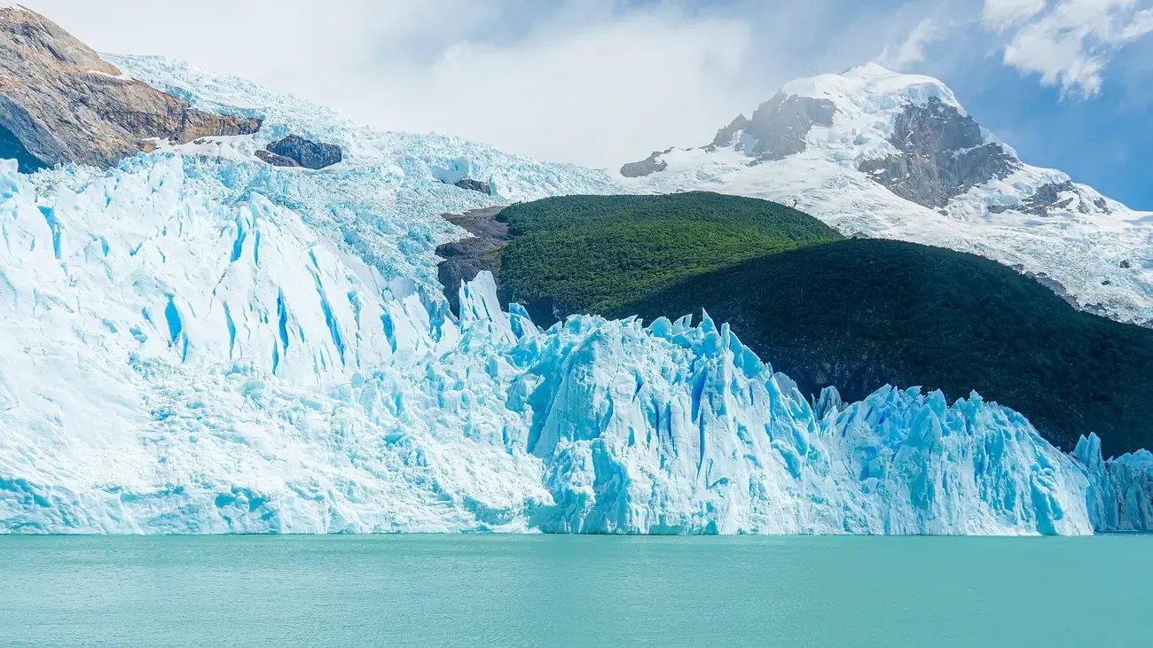 The blue ice front of the Spegazzini Glacier on Lago Argentino near El Calafate