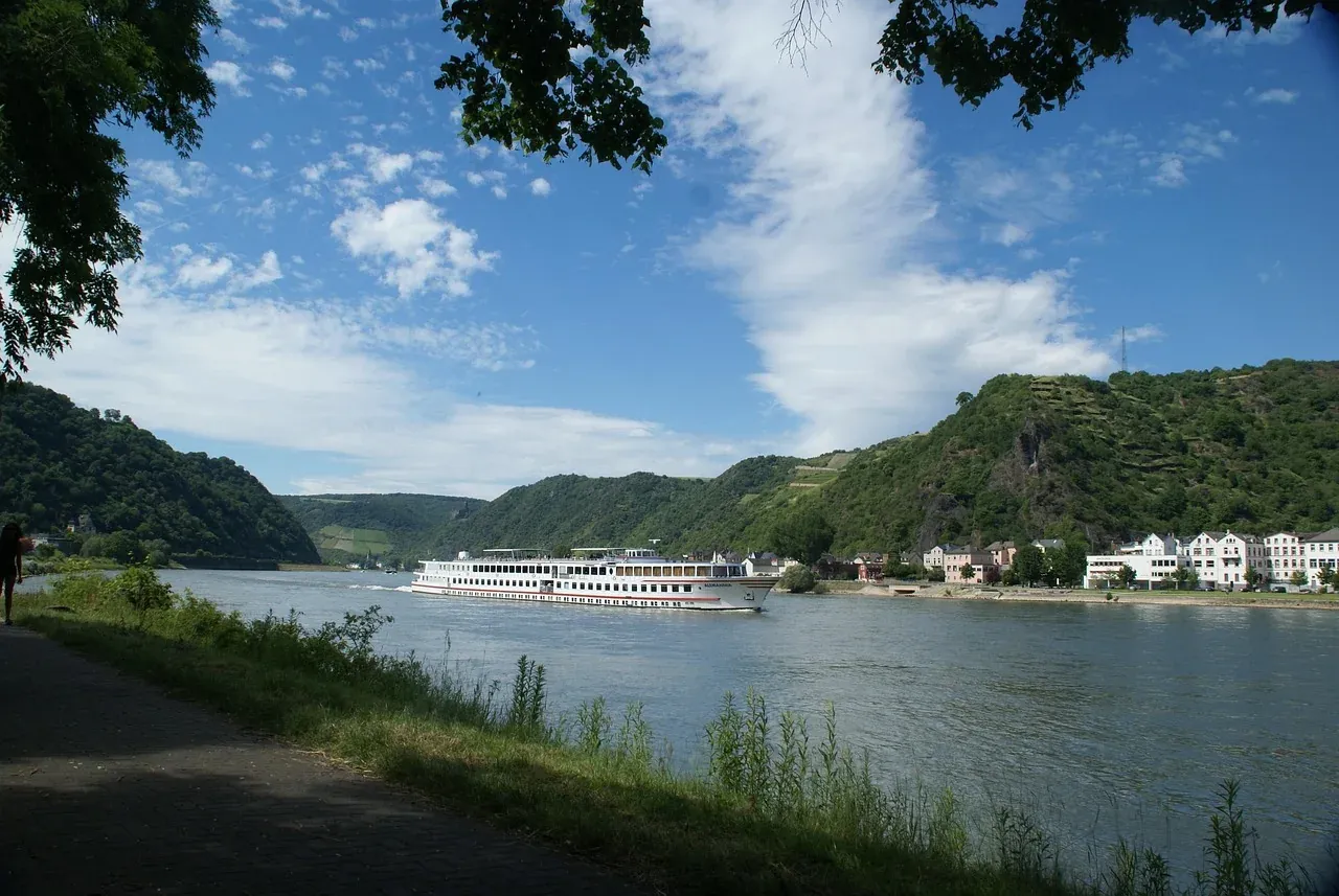 The Middle Rhine and its wooded slopes at Sankt Goar