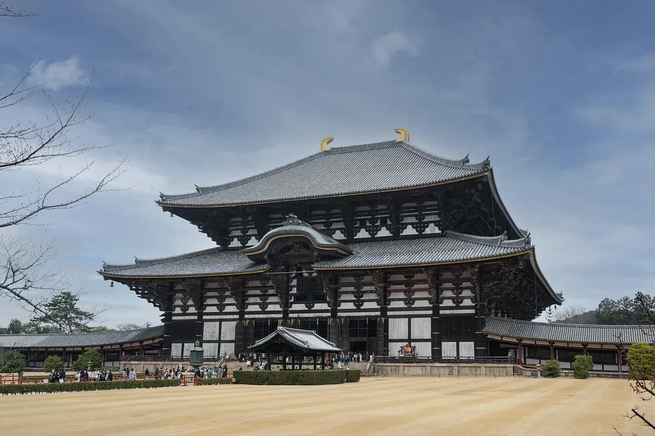 The Great Buddha Hall of Todai-ji across its forecourt in Nara