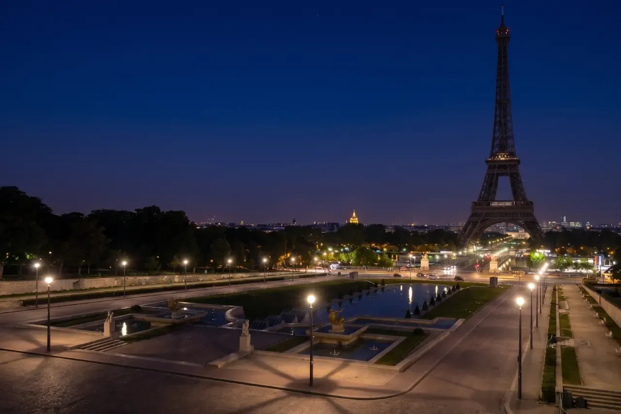 Trocadero Square at night