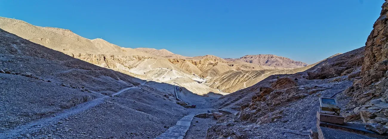 The path running through the wadi of the Valley of the Kings at Luxor