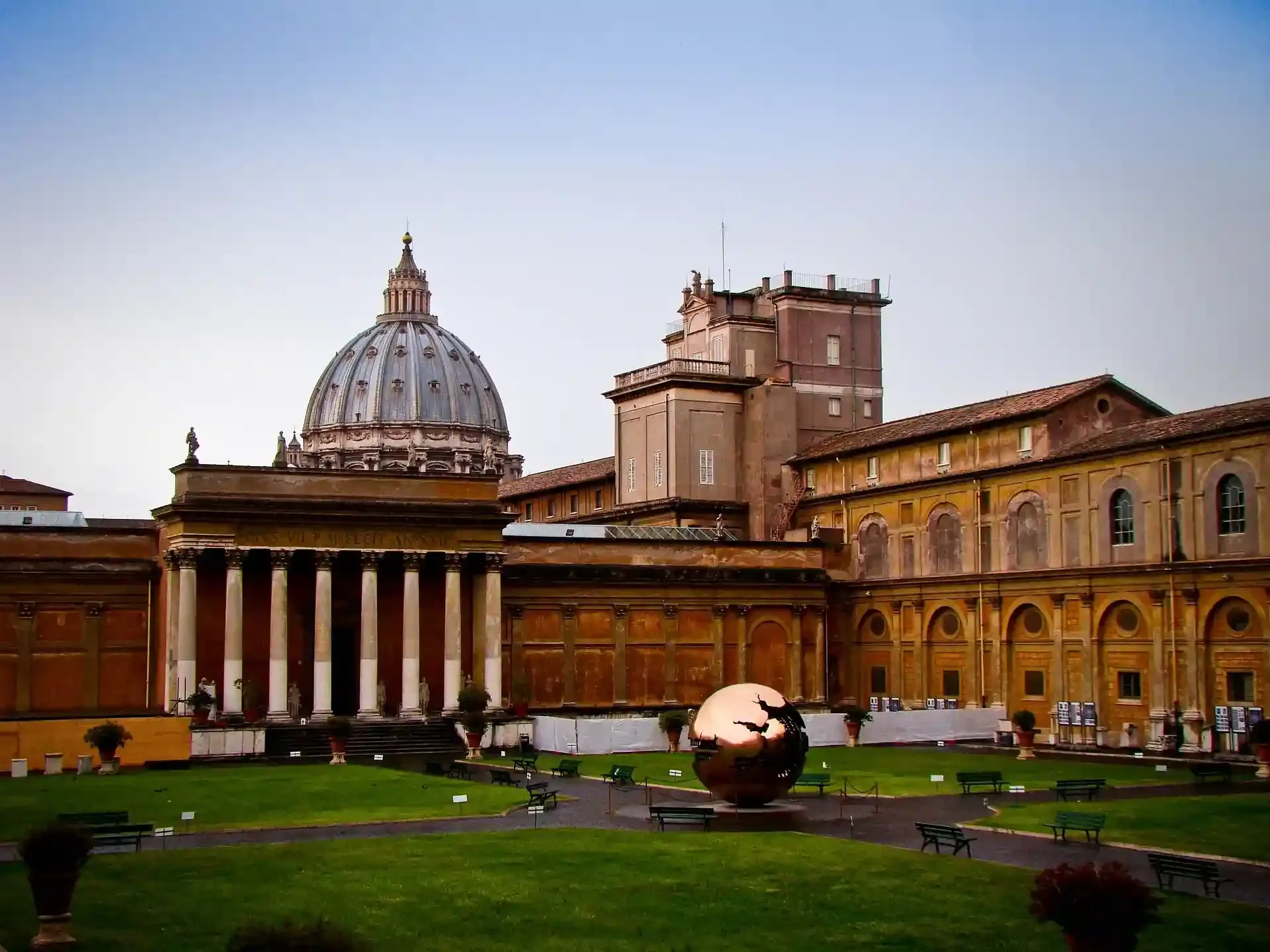 Vatican Museums opening hours