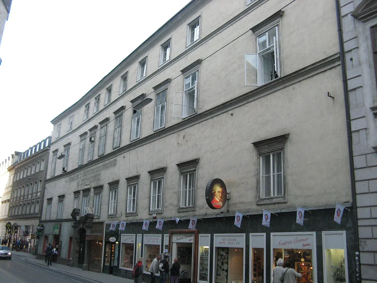 The plain townhouse facade of the Ungarisches Haus on Augustinerstrasse in Vienna, remembered in legend as Countess Elizabeth Bathory's city residence