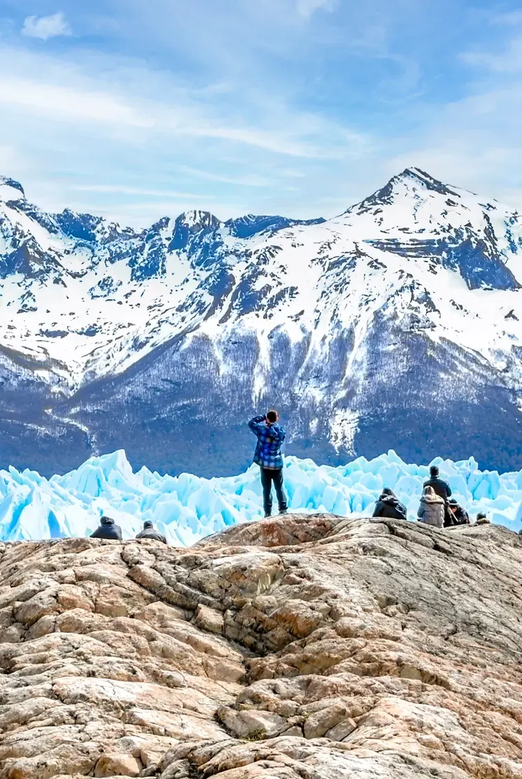 A traveller at a viewpoint over the Perito Moreno Glacier near El Calafate