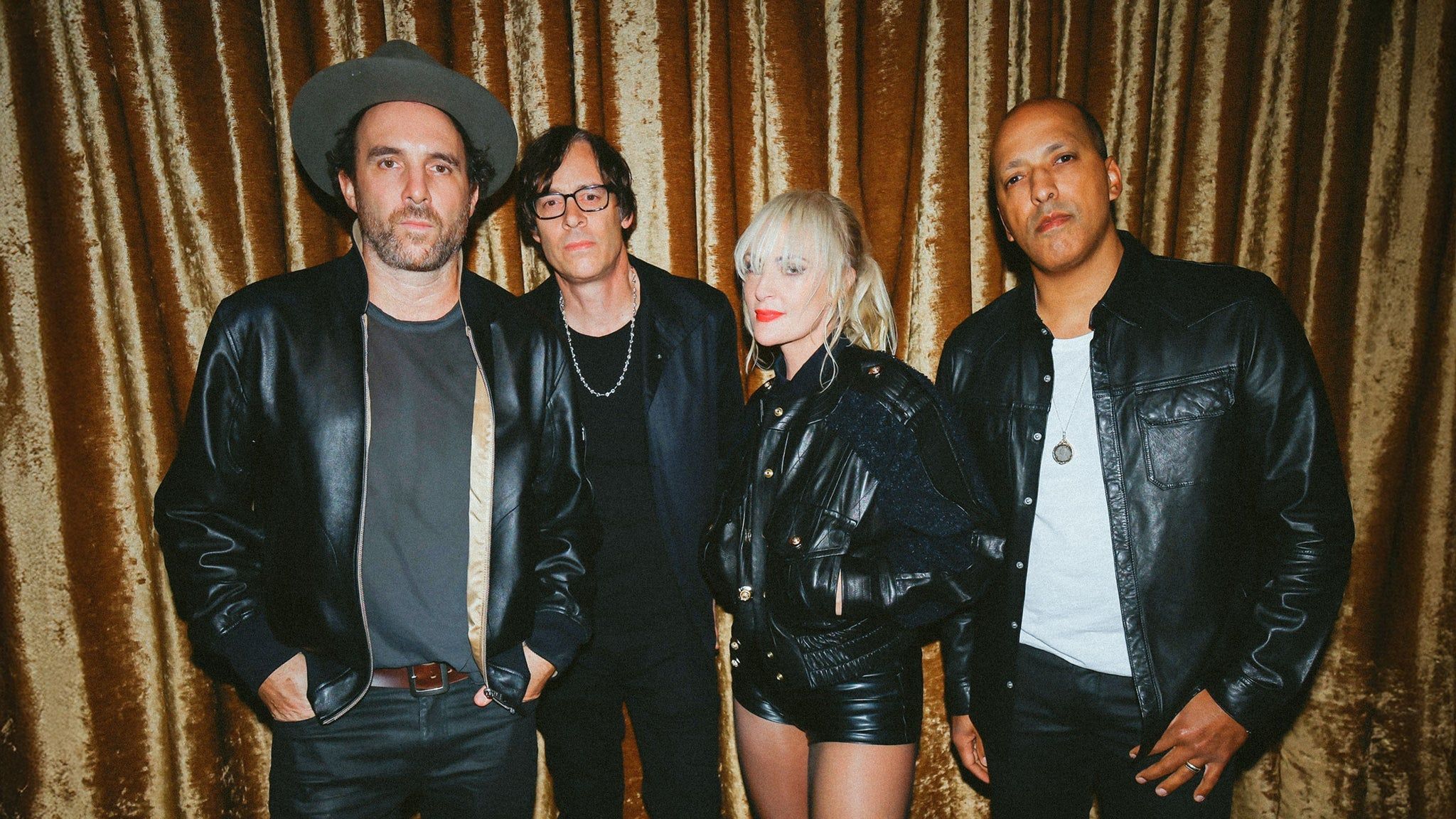 Metric, Broken Social Scene, And Stars - All The Feelings Tour at Salle Pleyel
