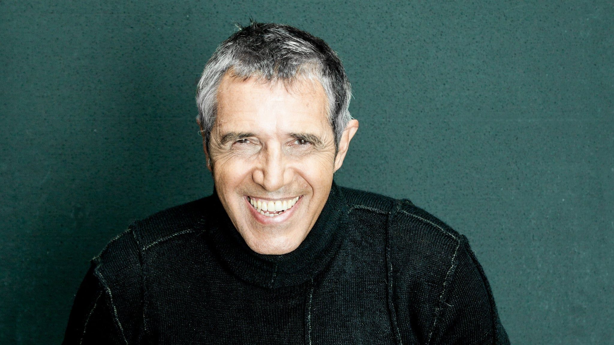 Julien Clerc live at the Palais des Congrès in Versailles